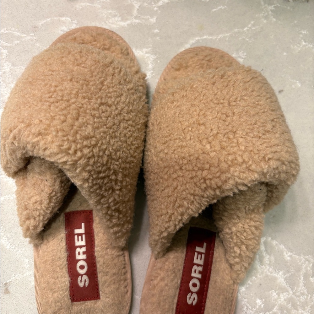Sorel Tan Fuzzy Slippers